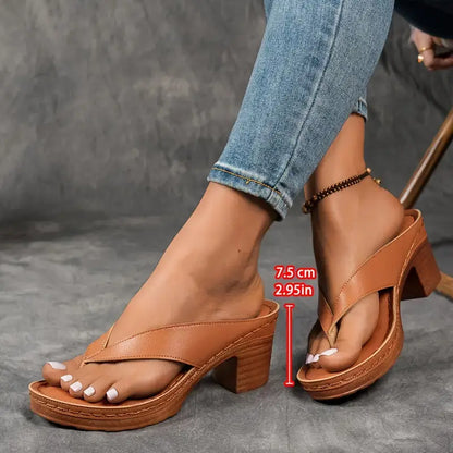 Inés | Orthopädische Sandalen mit niedrigem Absatz und offenen Riemen  