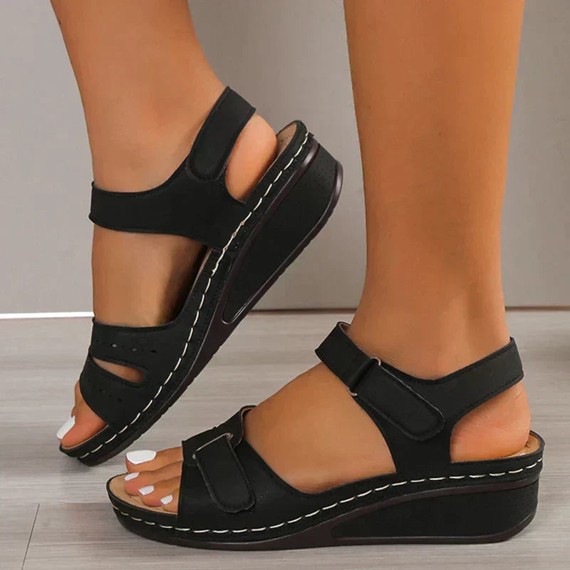 Lidia|Women's summer sandals with adjustable straps and comfort