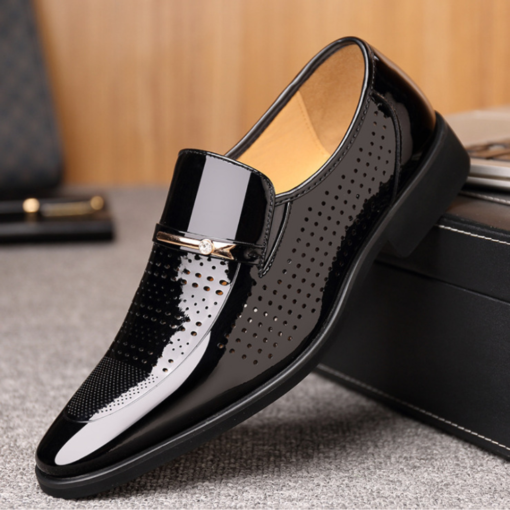 Kalem | Elegante Herrenslipper ohne Schnürsenkel mit glänzendem Finish  