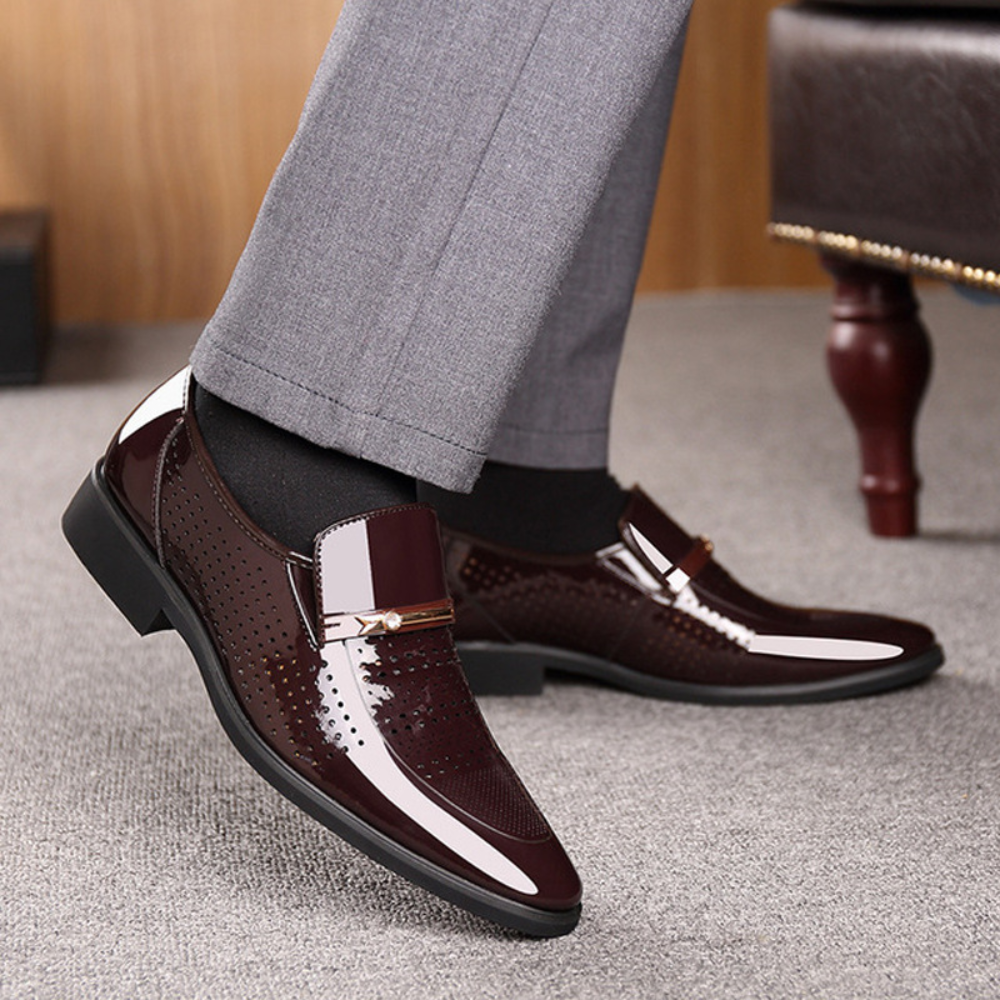 Kalem | Elegante Herrenslipper ohne Schnürsenkel mit glänzendem Finish  