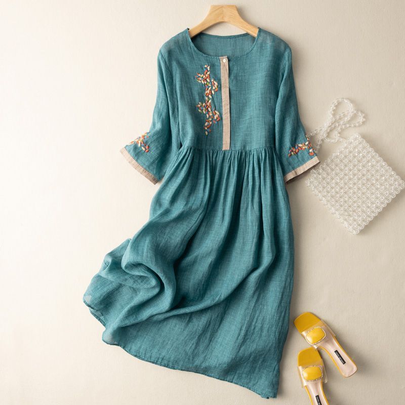 Eulalia | Midikleid für Damen im Sommer mit Stickerei  