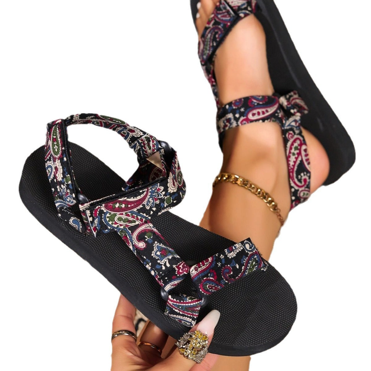 Guadalupe | Leichte Sandalen für Damen mit bunten Riemen  