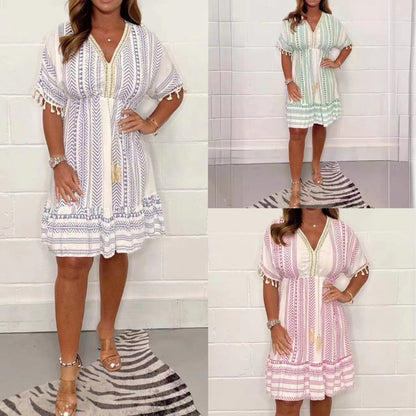 Marina | Robe mini bohème pour femme avec col en V et pompons