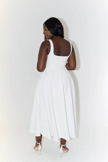 Sergia | Midikleid mit hoher Taille und quadratischem Ausschnitt  