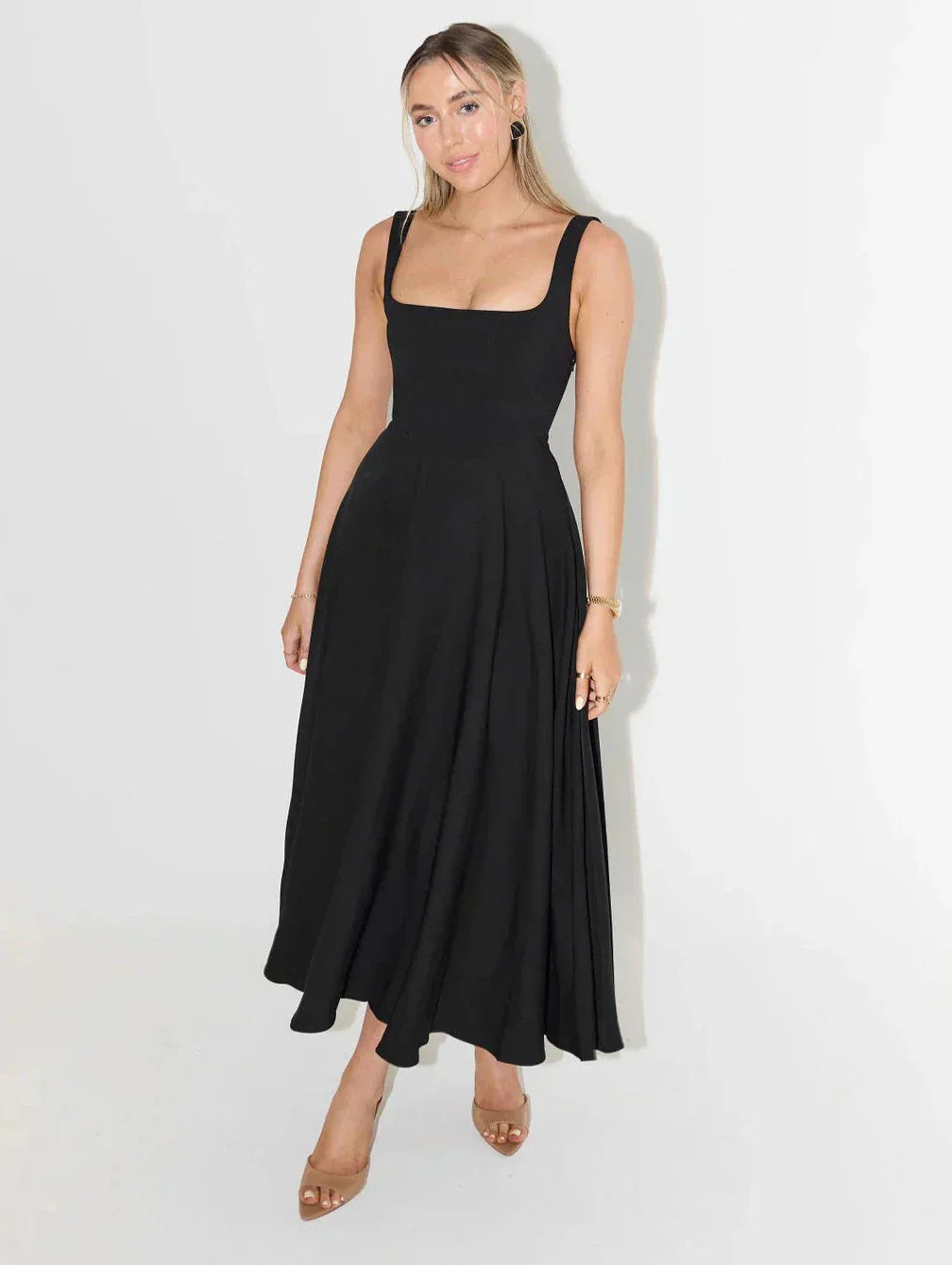 Sergia | Midikleid mit hoher Taille und quadratischem Ausschnitt  