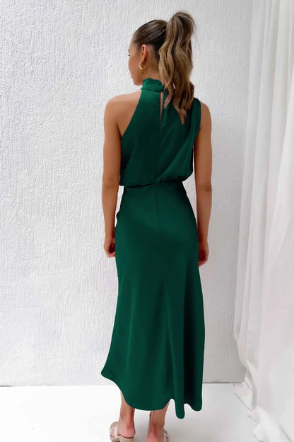 Laura | Vestido de noche de mujer chic con cuello halter y corte fluido