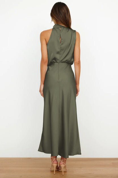Laura | Vestido de noche de mujer chic con cuello halter y corte fluido