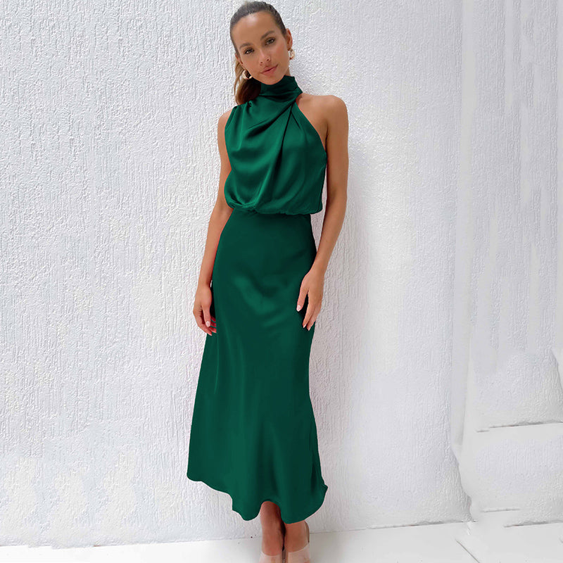 Laura | Vestido de noche de mujer chic con cuello halter y corte fluido