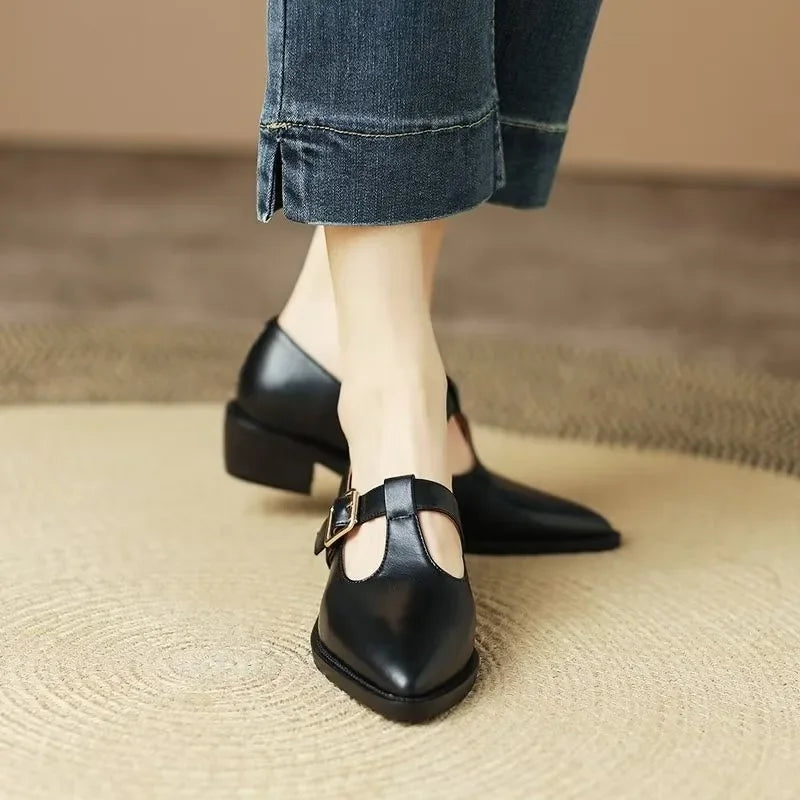 Mara | Elegante spitze Pumps  