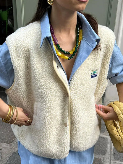 Martina | Chaleco de borreguito con cremallera y cuello alto