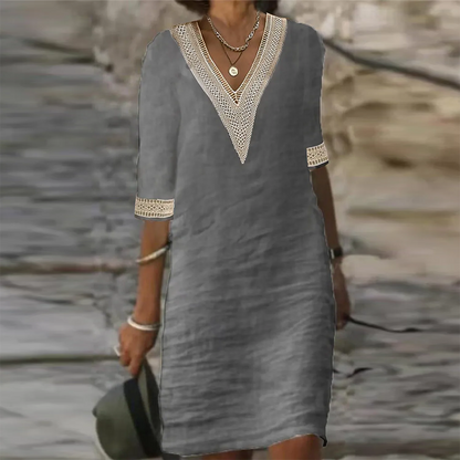 Mercedes | Elegantes Kleid mit V-Ausschnitt und Spitzenbesatz  
