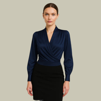Adelina | Elegante, überkreuzte Satinbluse mit langen Ärmeln für Damen