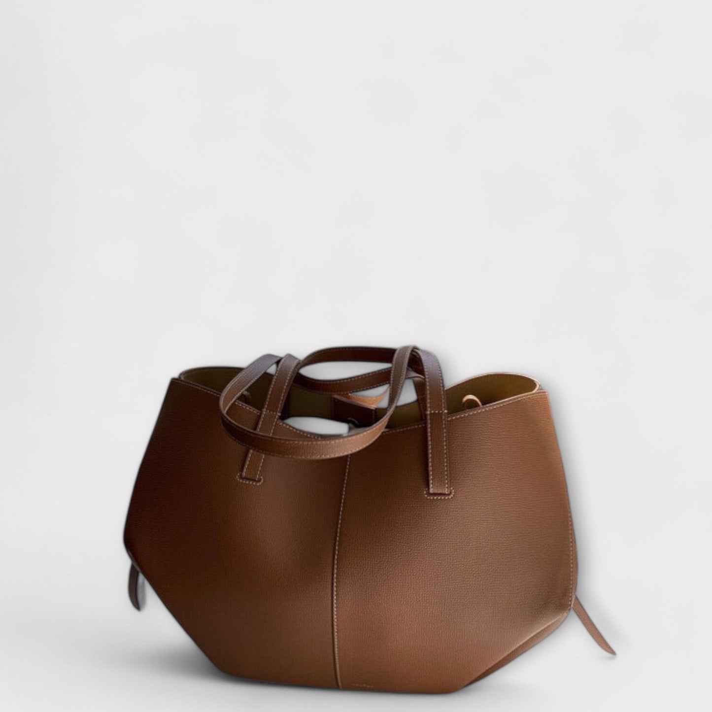 Velmara | Alltagshandtasche für Damen | Zeitgenössisch