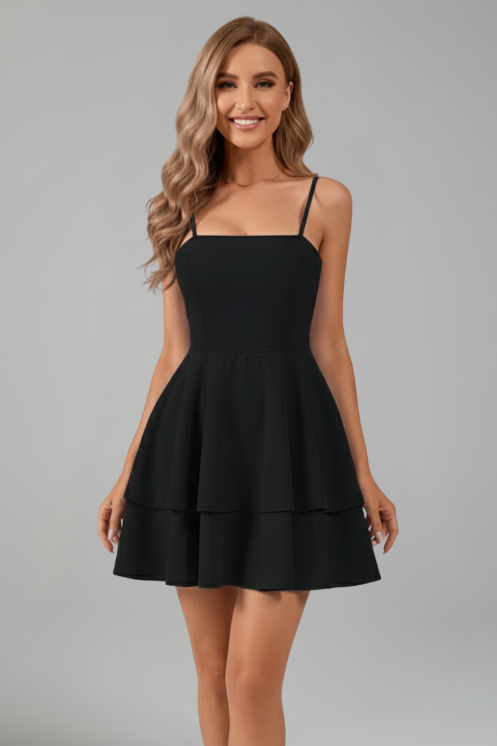 Elvira | Robe mini pour femme avec fines bretelles et jupe évasée