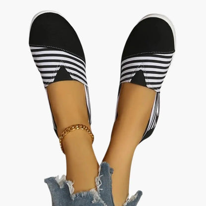 Lorena | Zapatillas ortopédicas para mujer con slip on y textura