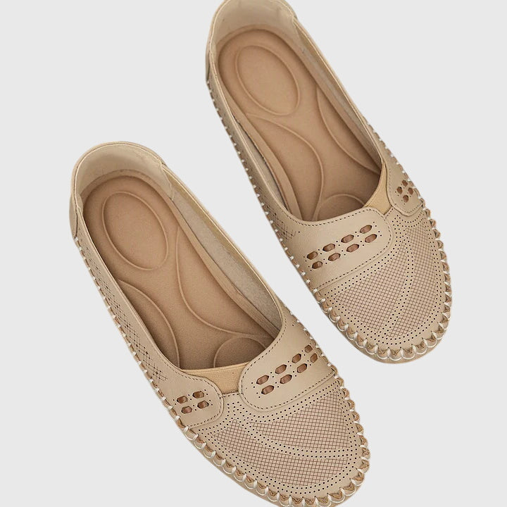 Paloma | Damenloafers ohne Schnürsenkel mit perforiertem, lässigem Design  