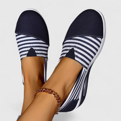 Julena | zapatillas ortopédicas sin cordones con rayas y diseño