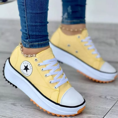 Pilar | Orthopädische Schnürschuhe mit dicker Sohle  