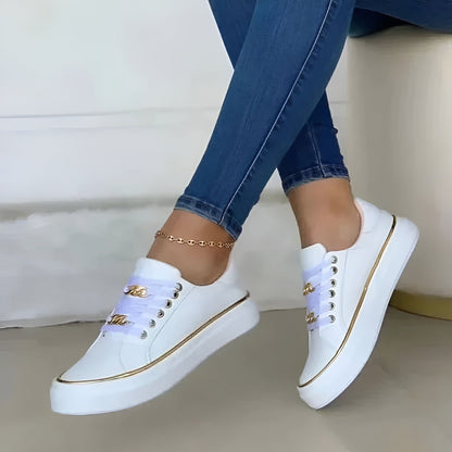 Alexia | Ortopedyczne damskie sneakersy ze sznurowadłami i złotymi detalami