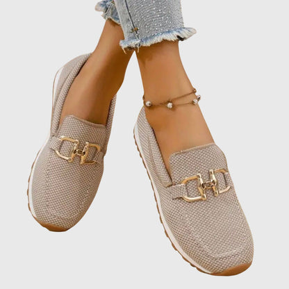 Fabianna | Damen Mokassins mit Schnalle und strukturierter Oberfläche, elegant | Bequem  