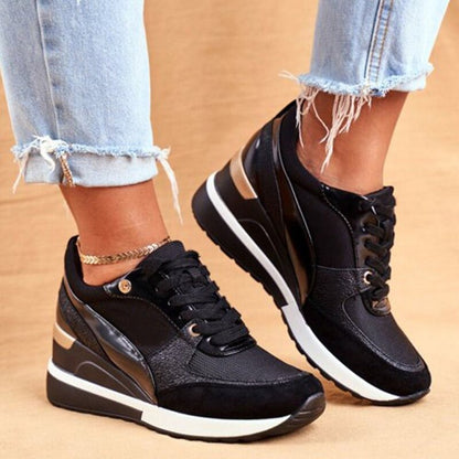 Kenia | Zapatillas de plataforma con diseño brillante y cordones