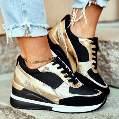 Kenia | Zapatillas de plataforma con diseño brillante y cordones