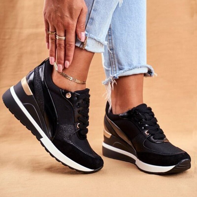 Kenia | Zapatillas de plataforma con diseño brillante y cordones