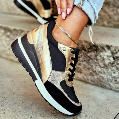 Kenia | Zapatillas de plataforma con diseño brillante y cordones