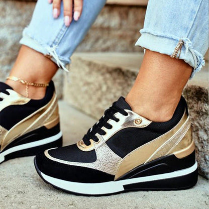 Kenia | Zapatillas de plataforma con diseño brillante y cordones