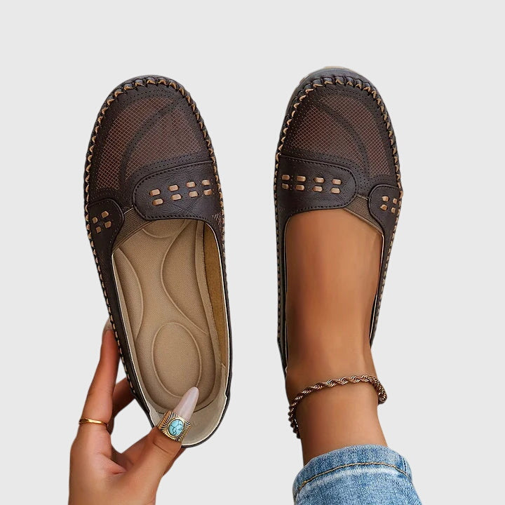 Paloma | Damenloafers ohne Schnürsenkel mit perforiertem, lässigem Design  
