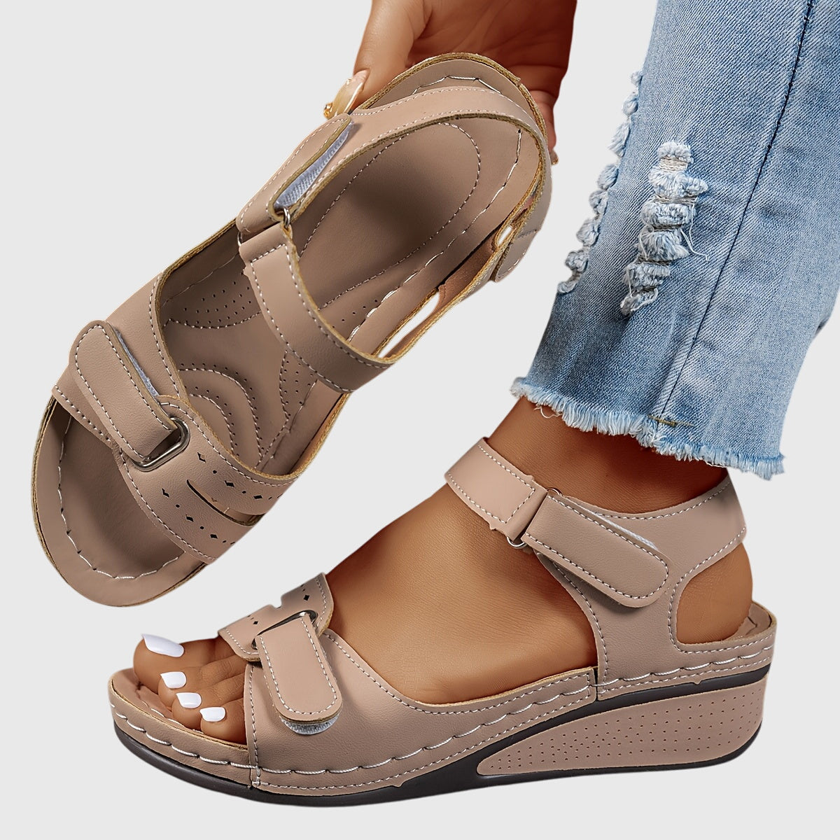 Almudena | Orthopädische Sandalen mit doppeltem Riemen und niedrigem Keilabsatz  