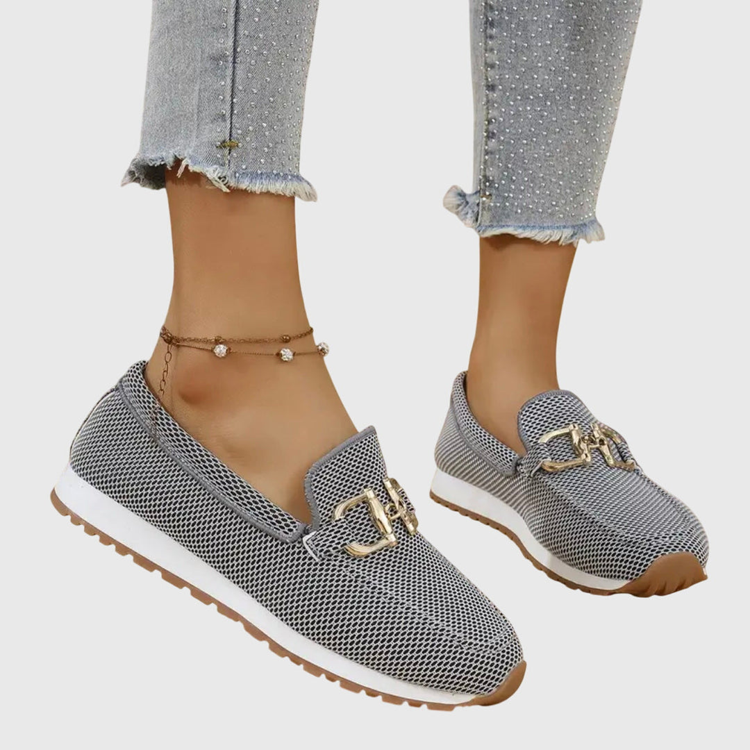 Fabianna | Damen Mokassins mit Schnalle und strukturierter Oberfläche, elegant | Bequem  
