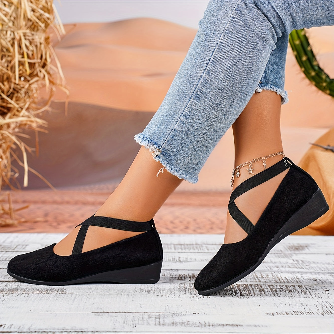 Maristela | Women's Shoes with Criss-Cross Straps and Rounded Toe | Casual
