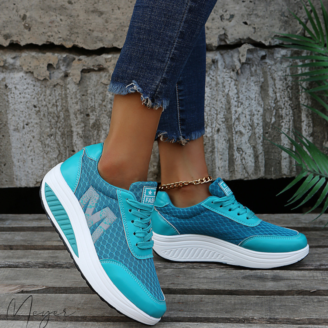 Rocío | Orthopädische Schnürschuhe mit atmungsaktivem Mesh und Schnürsenkeln
