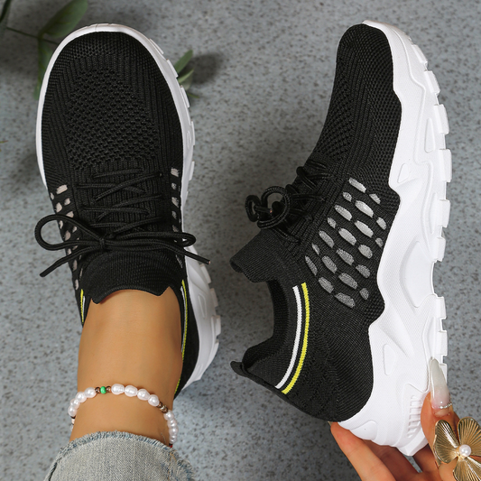 Maelia | orthopädische Sneaker mit dicker Sohle und Schnürsenkeln