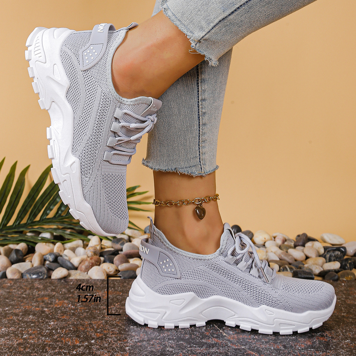 Maelia | orthopädische Sneaker mit dicker Sohle und Schnürsenkeln