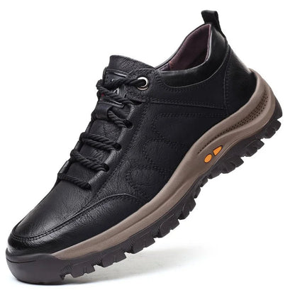 Adolfo | Comfortable outdoor sports shoes for men | Non-slip