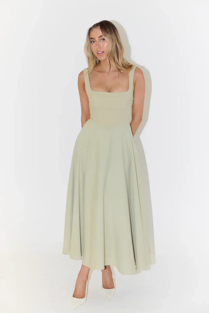 Sergia | Midikleid mit hoher Taille und quadratischem Ausschnitt  