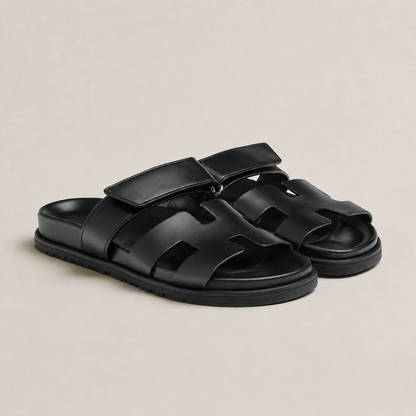 Martín | Sandalen mit verstellbarem Verschluss und breiten offenen Riemen