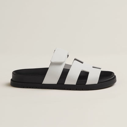 Martín | Sandalen mit verstellbarem Verschluss und breiten offenen Riemen