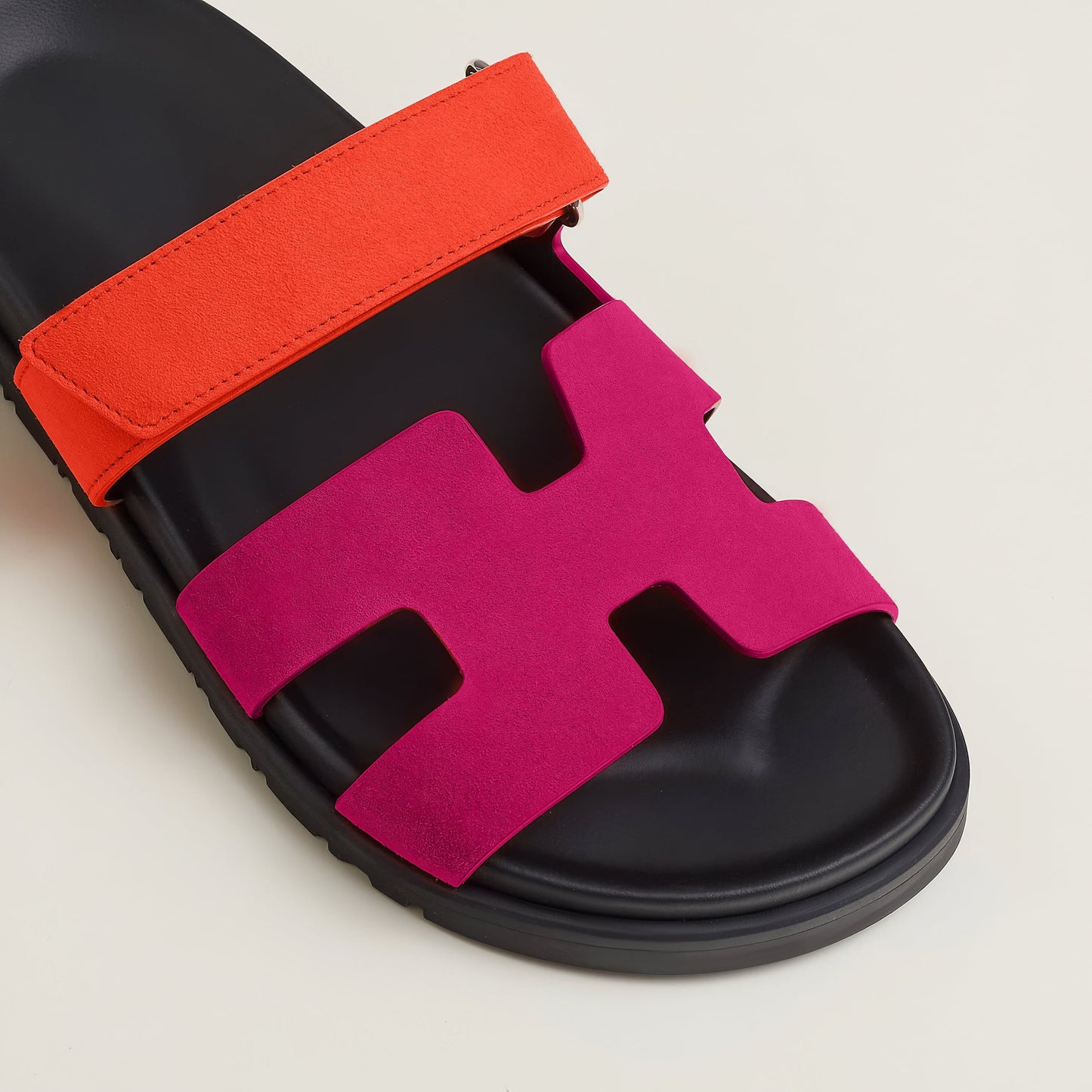 Martín | Sandalen mit verstellbarem Verschluss und breiten offenen Riemen