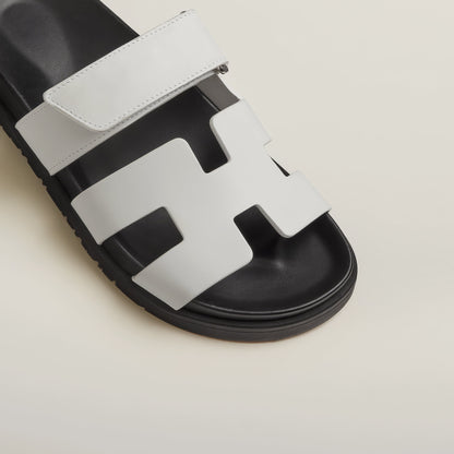Martín | Sandalen mit verstellbarem Verschluss und breiten offenen Riemen