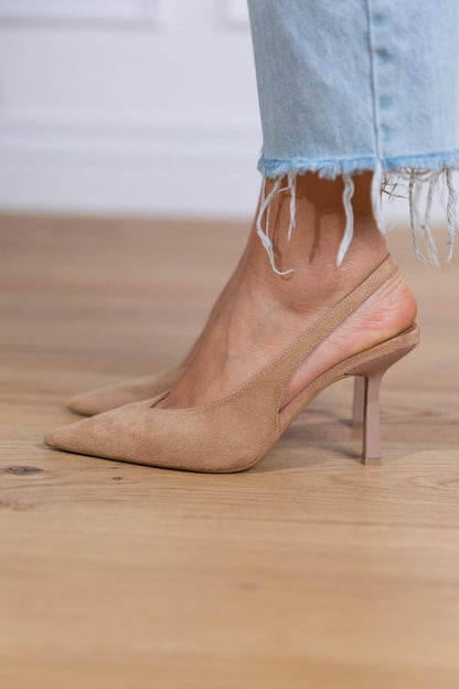 Catalina | Talons bas élégants à bout pointu et design ouvert au talon