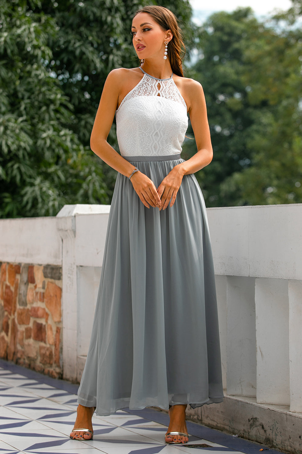 Alejandra | Maxikleid für Damen als Hochzeitsgast mit Neckholder-Ausschnitt  