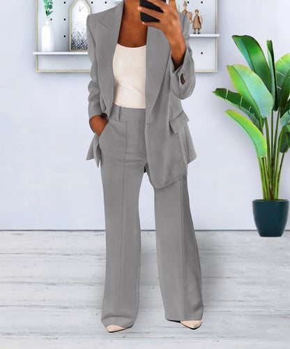 Carmen | Zweiteiliges Damenset mit Blazer und Hose  