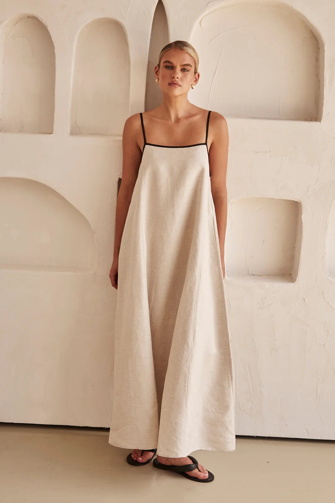 Hortensia | Langes Leinenkleid für Damen mit Trägern  