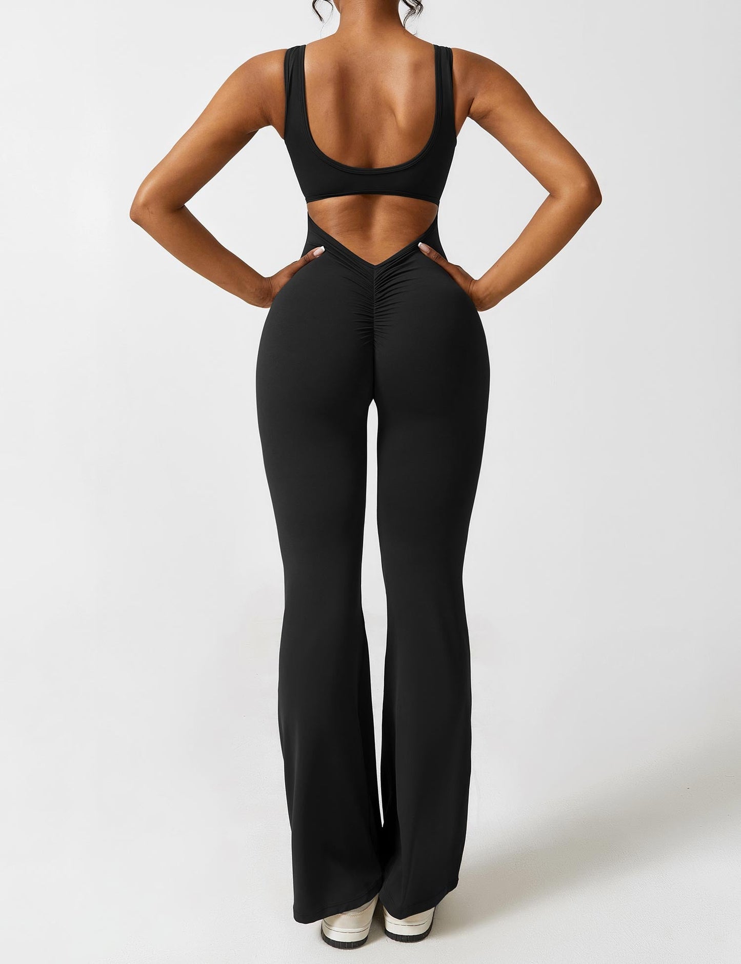 Adriana | Jumpsuit with open back and fitted flared cut