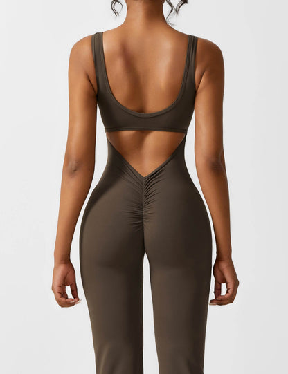 Adriana | Jumpsuit with open back and fitted flared cut