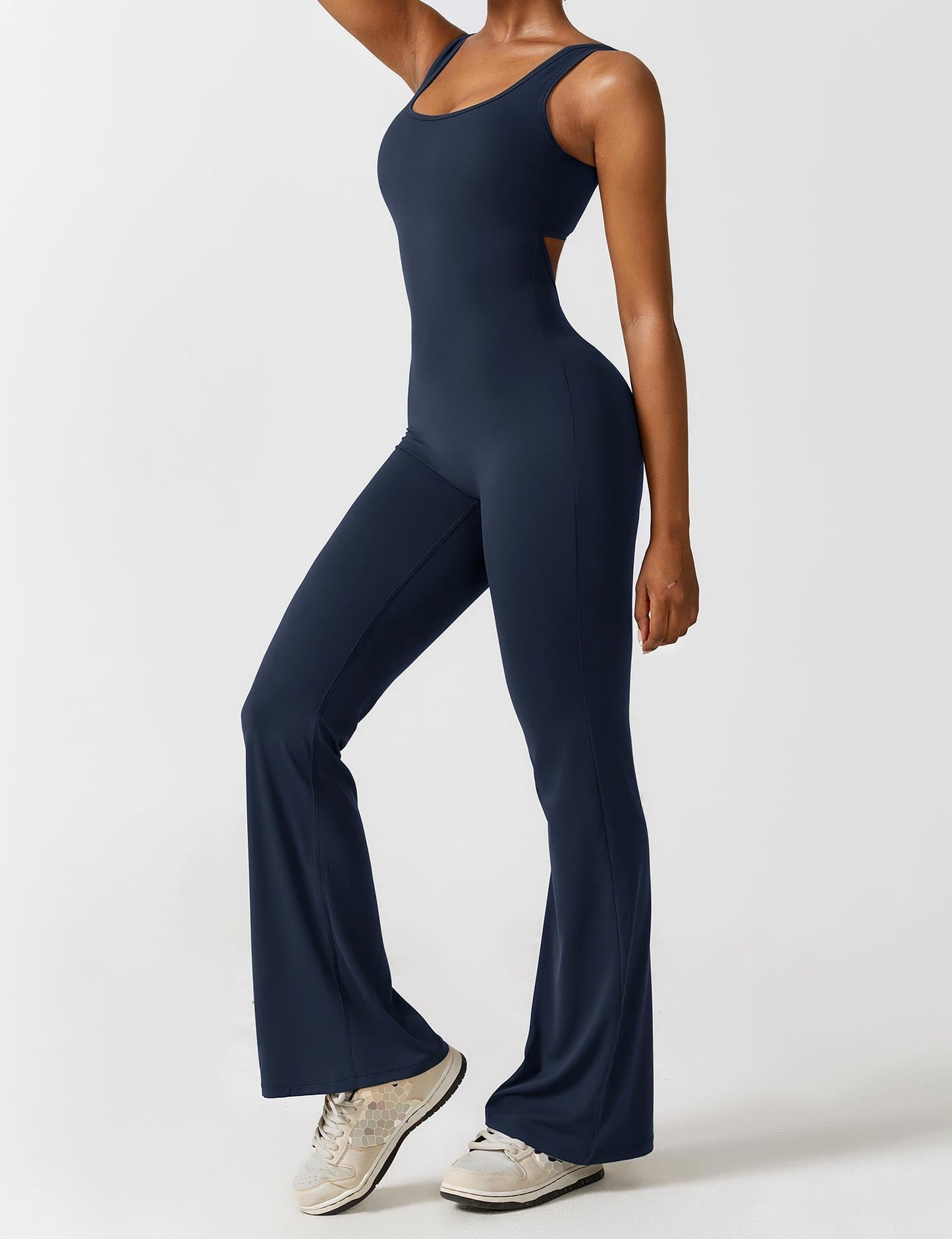 Adriana | Jumpsuit with open back and fitted flared cut
